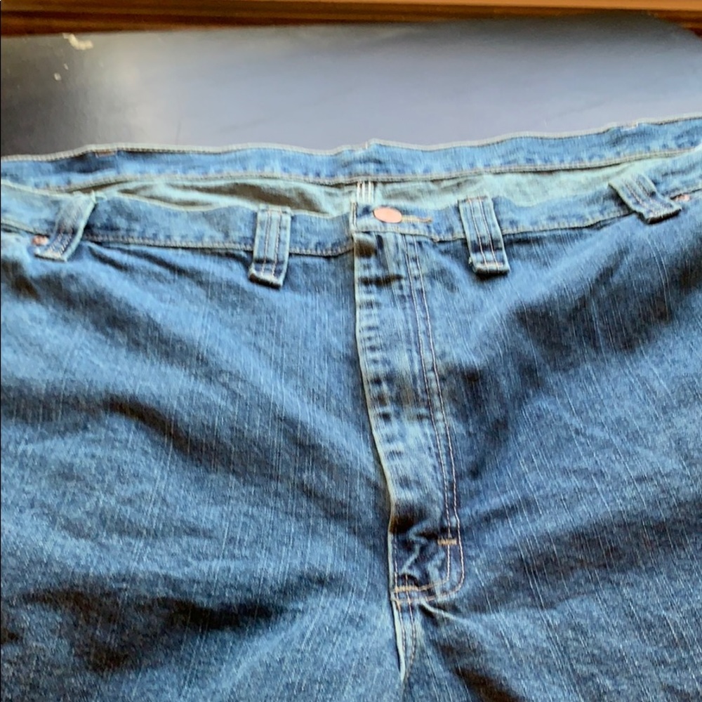 Lee cargo shorts size 52 NWT jeans shirt